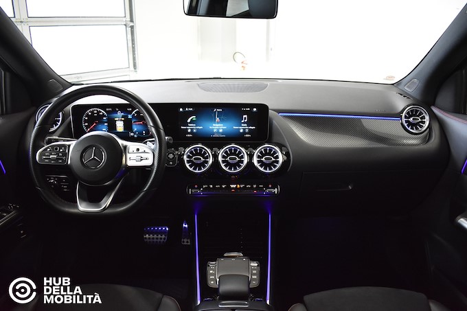 MERCEDES-BENZ GLA 200 d Automatic 4Matic Premium